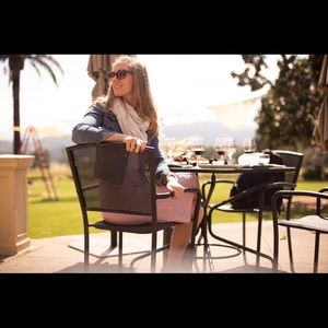 Meet your Posher, Suzanne